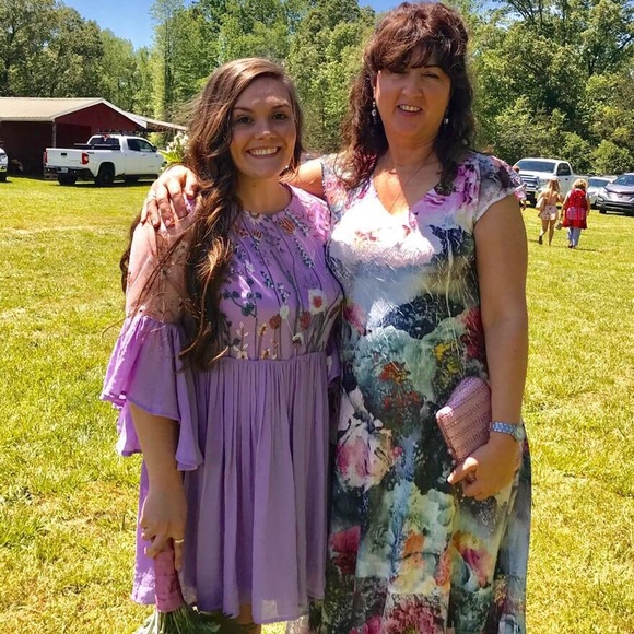 Meet your Posher, Haley - Picture 5 of 8